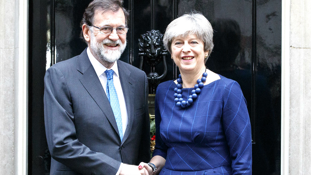 Mariano Rajoy y Theresa May en un reciente encuentro en Londres. (Foto: AFP)