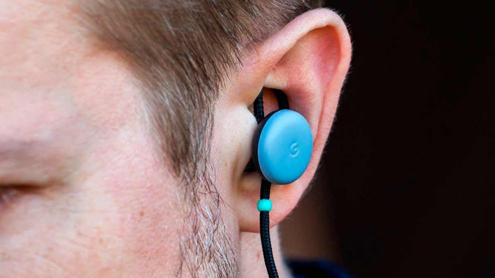 Pixel Buds, los auriculares inteligentes de Google que traducen 40 idiomas  al instante