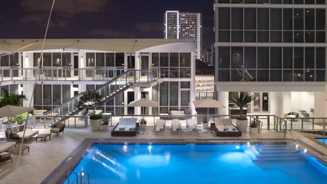 ME Miami: vanguardia y estilo de vida propio en pleno centro de Miami