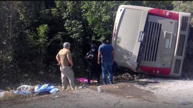 Al menos 12 turistas muertos en un accidente de autobús en México tras llegar en crucero