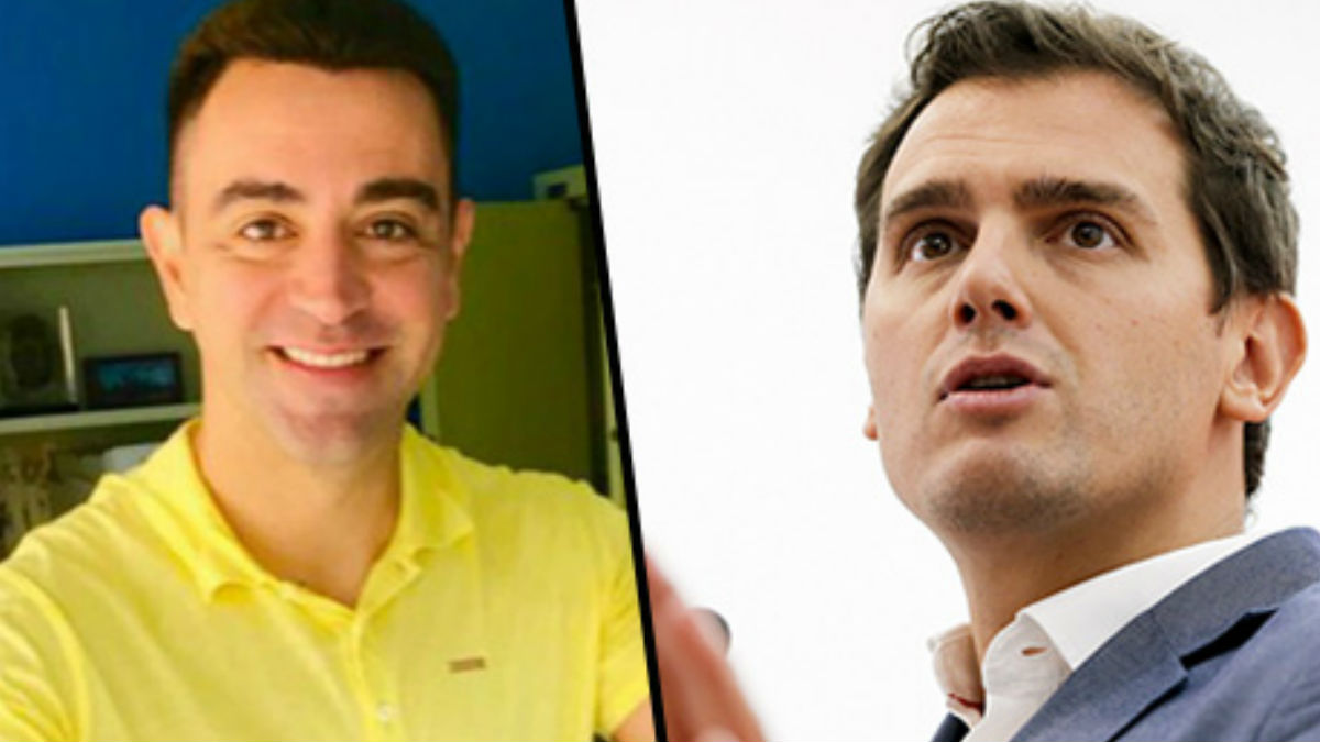 El ex jugador del F.C. Barcelona, Xavier Hernández. y el líder de Ciudadanos, Albert Rivera