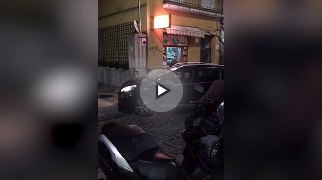 La Policía local desmiente a Revilla: «No le autorizó» a circular por una calle en dirección prohibida ?>