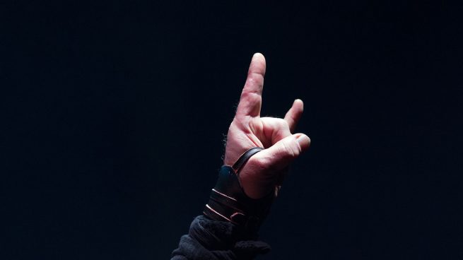¿Qué significa el símbolo del rock con la mano?: Este es el origen del 'signo de los cuernos'