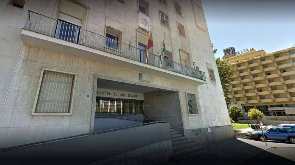 Fachada de la Audiencia Provincial de Huelva.