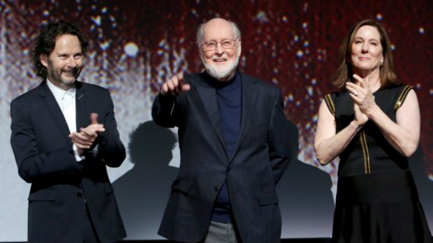 John Williams (en medio) en la premiere de la ultima entrega de Star Wars, Los últimos Jedis. Foto: AFP