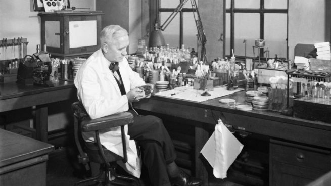 Alexander Fleming: biografía del descubridor accidental de la penicilina