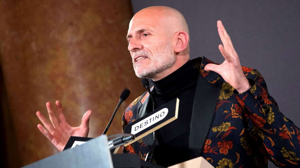 Alejando Palomás durante su discurso tras recibir el premio (Foto: Efe).