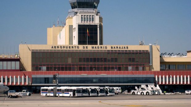 El aeropuerto de Madrid y el de Tenerife, de los más puntuales del mundo