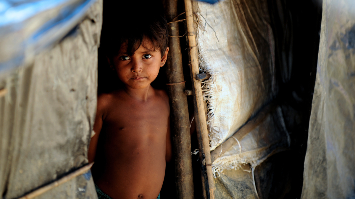 Imagen de un niño rohingya desplazado. (Foto: AFP)
