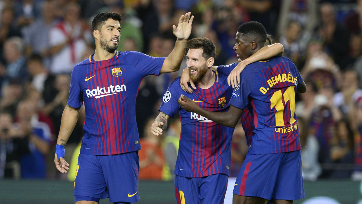 Luis Suárez, Messi y Dembélé celebran un gol. (AFP)