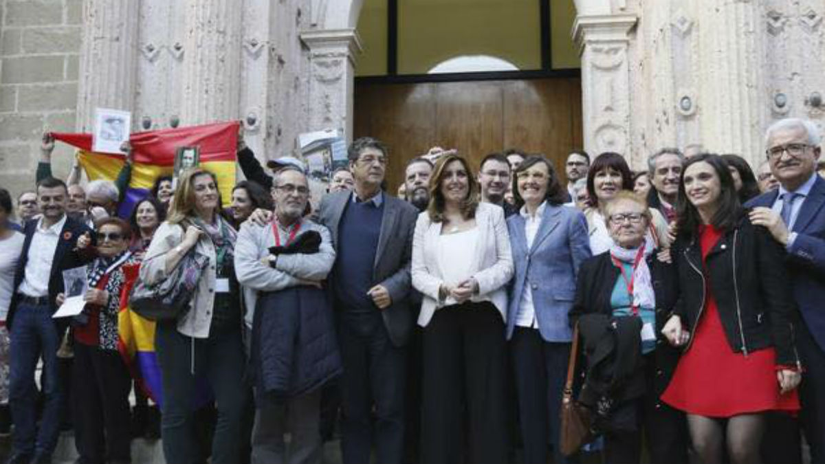 Susana Díaz en el parlamento andaluz tras la aprobación de la Ley de Memoria Histórica y Democrática.