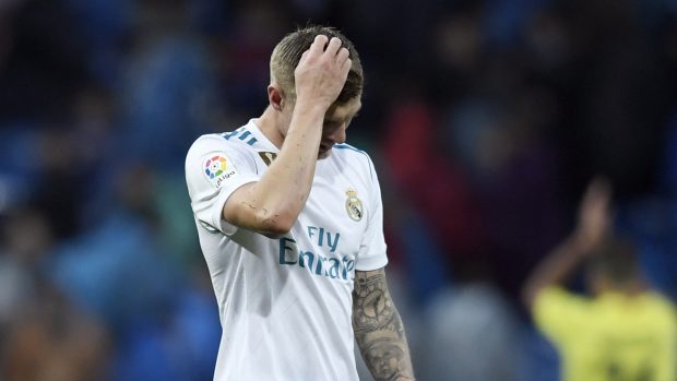 Kroos se lamenta de la derrota ante el Villarreal (AFP).
