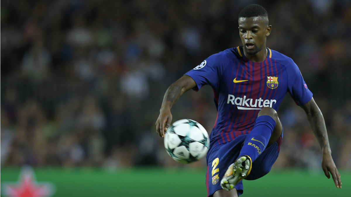 Semedo golpea el balón durante un partido con el Barcelona. (AFP)