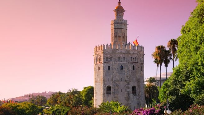 La extraña relación que une Cantabria y Sevilla tiene su origen en la Torre de Oro