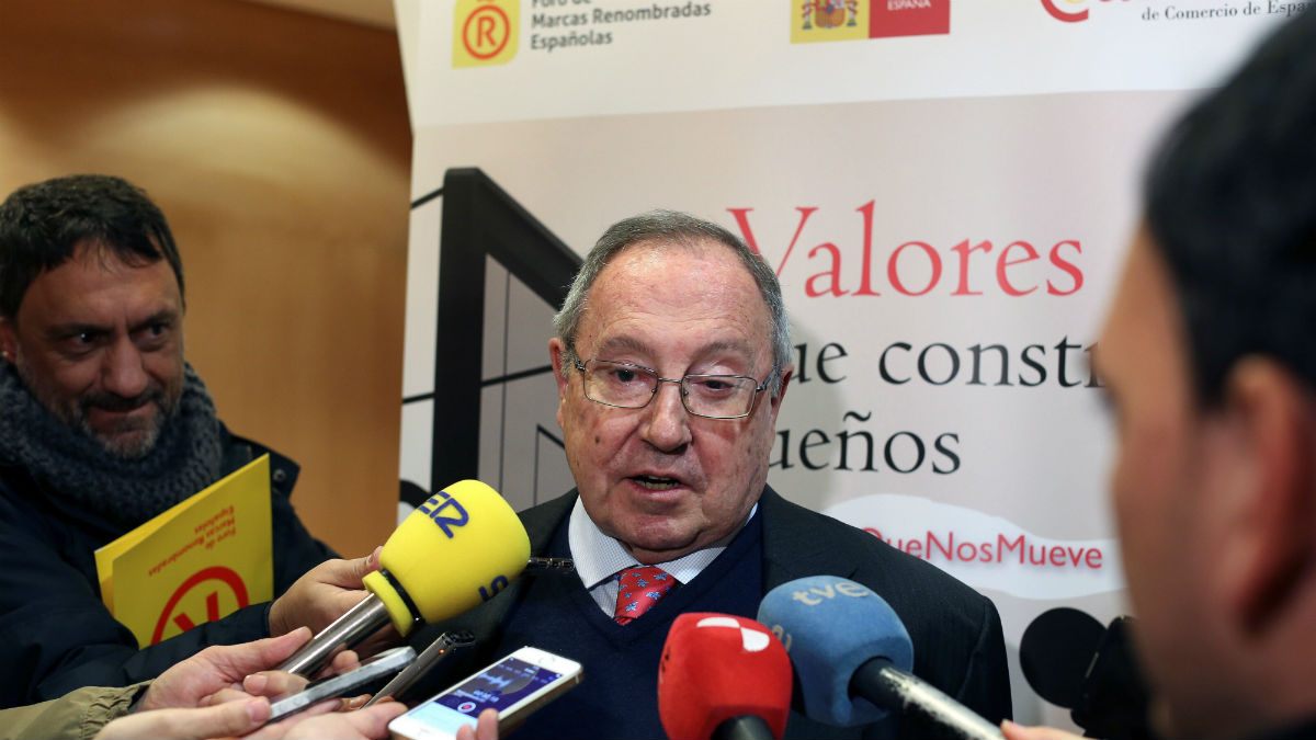El presidente de la Cámara de España y del Foro de Marcas Renombradas Españolas, José Luis Bonet, en declaraciones a los medios (Foto:Efe)