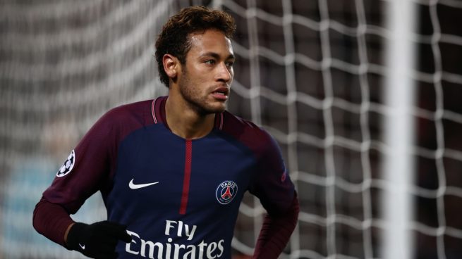 Nuevo lío en París con Neymar: pitado por su afición pese a marcar cuatro goles