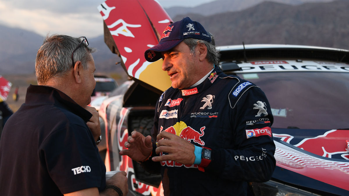 Carlos Sainz, durante el Rally Dakar 2018 (AFP)