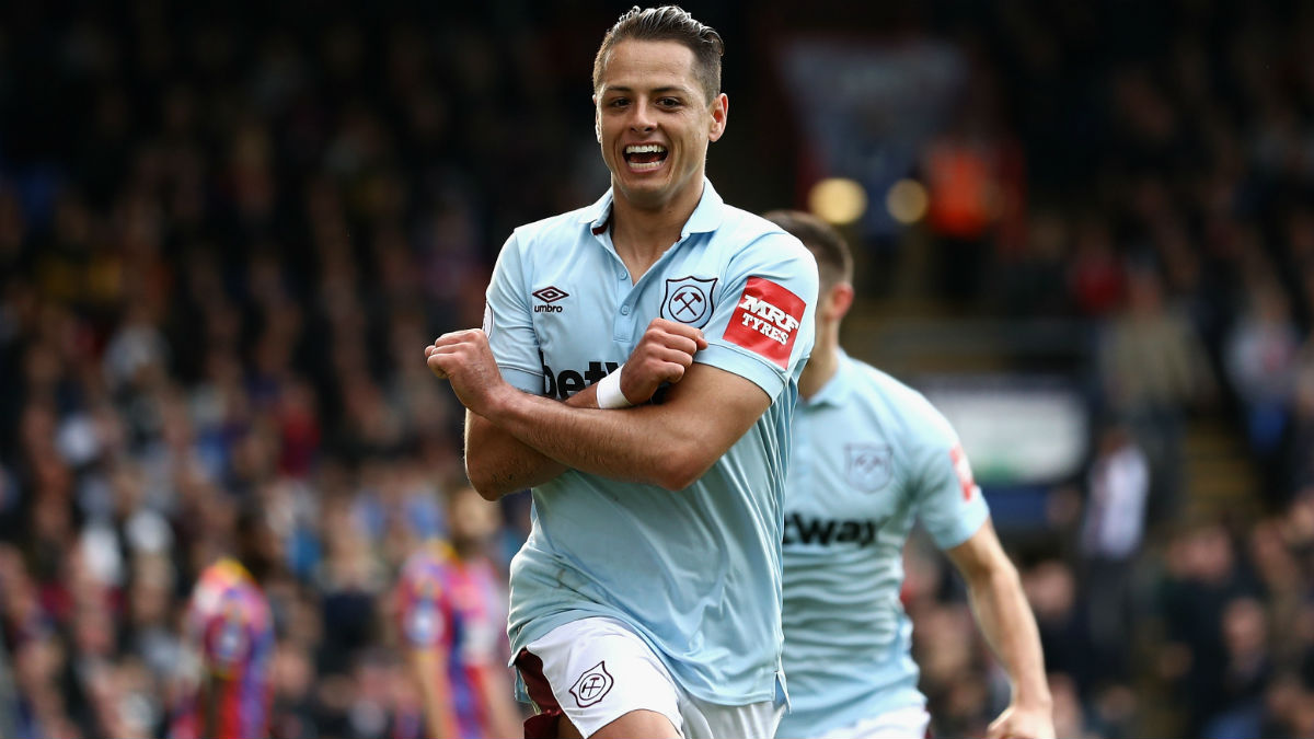 Chicharito celebra un gol con el West Ham. (Getty)