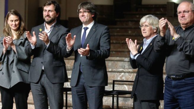 Serret, Comín, Puigdemont, Ponsatí y Puig, los cinco diputados catalanes separatistas fugados a Bruselas.