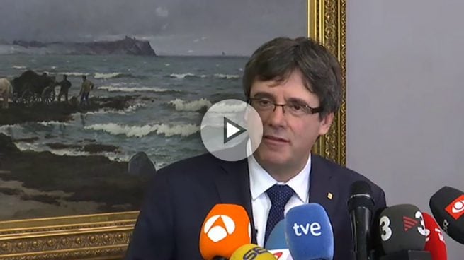 Carles Puigdemont ?>