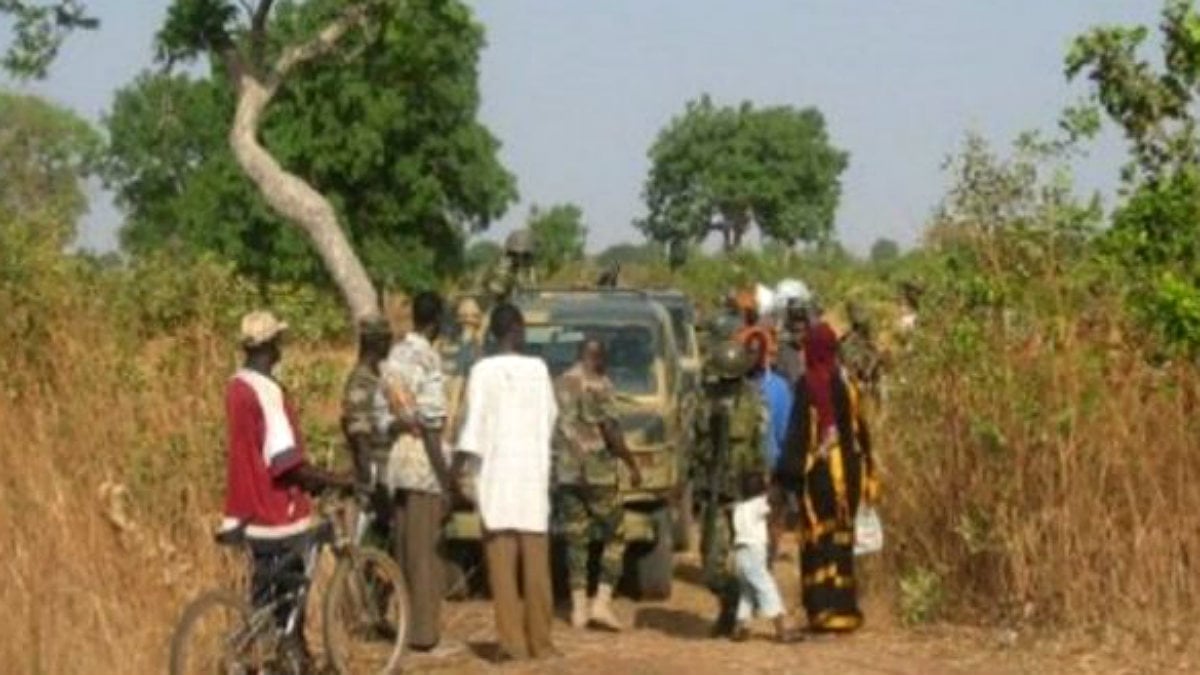 Cuatro turistas españoles asaltados en su coche de alquiler en Diouloulou-Karang (Senegal).