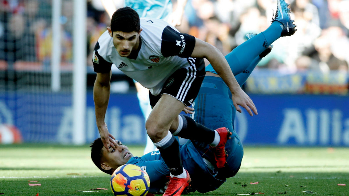 Guedes durante el Valencia-Real Madrid. (EFE)