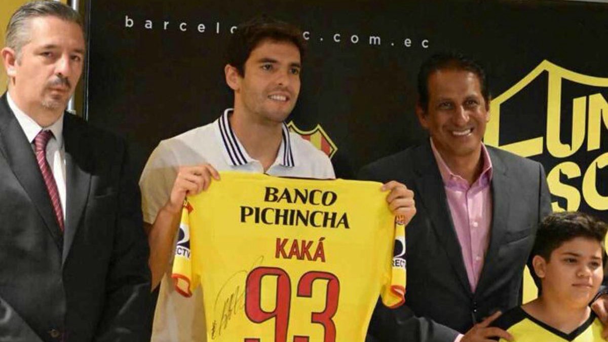 Kaká, con la camiseta del Barcelona de Guayaquil.