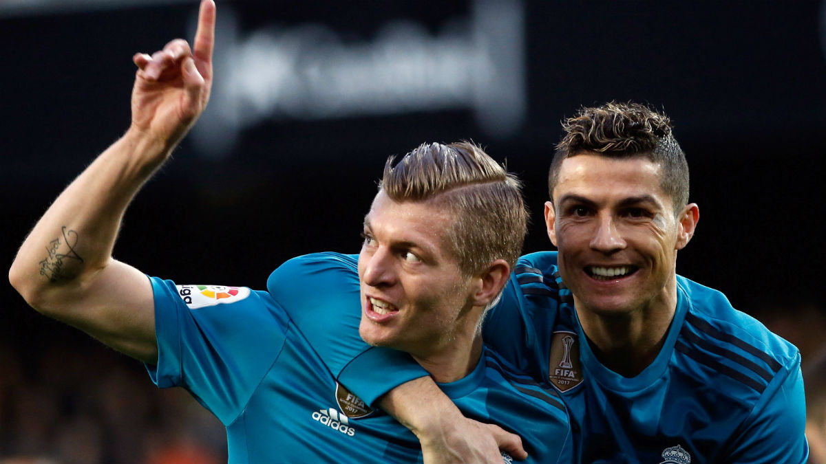 Kroos y Cristiano celebran el 1-4. (EFE)