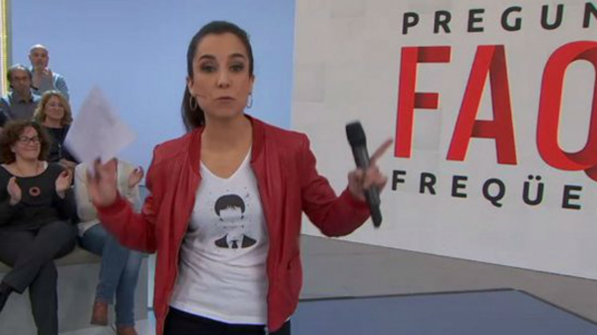 La presentadora de TV3 con una camiseta de Puigdemont