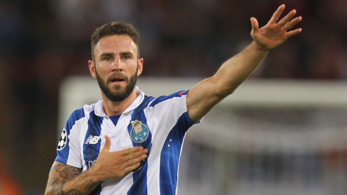 Miguel Layún, en un partido del Oporto. (Getty)