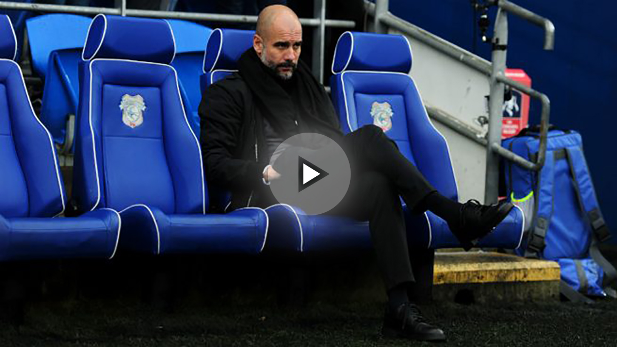 Guardiola en el banquillo del Cardiff City. (Getty)