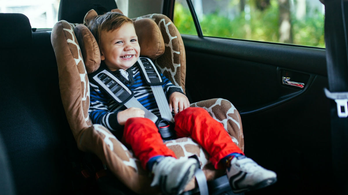 Que tus hijos viajen seguros en el coche depende solo y exclusivamente de ti, debiendo poner atención a cualquier detalle por poco importante que te parezca.