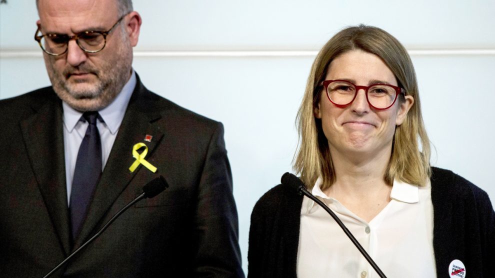 Eduard Pujol y Elsa Artadi, diputados de JxCat. (Foto: EFE)