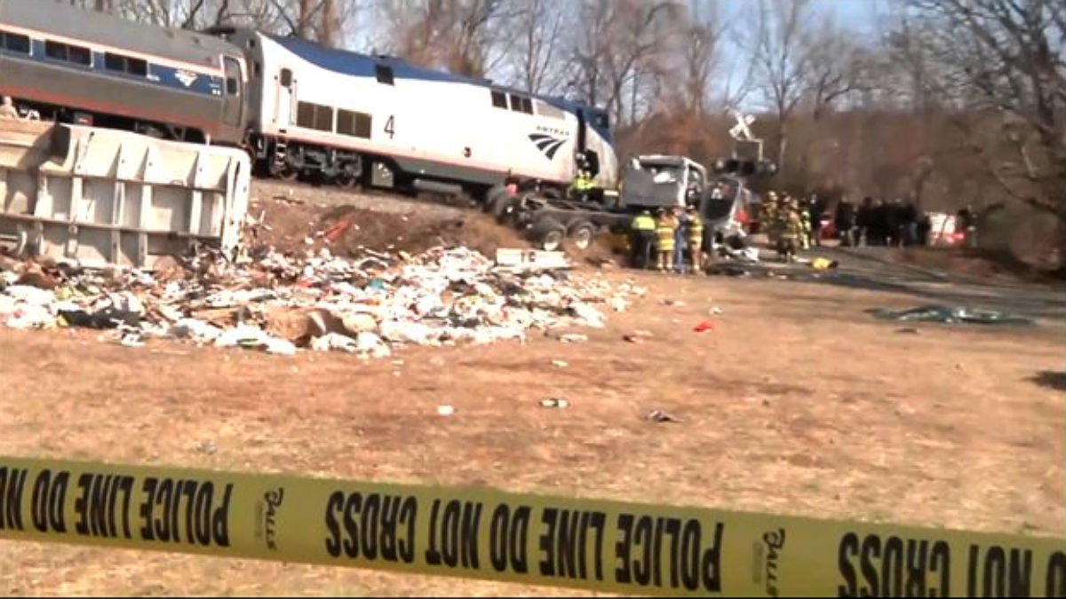 El tren repleto de congresistas republicanos que ha chocado contra un camión de basura en Virginia (EEUU).