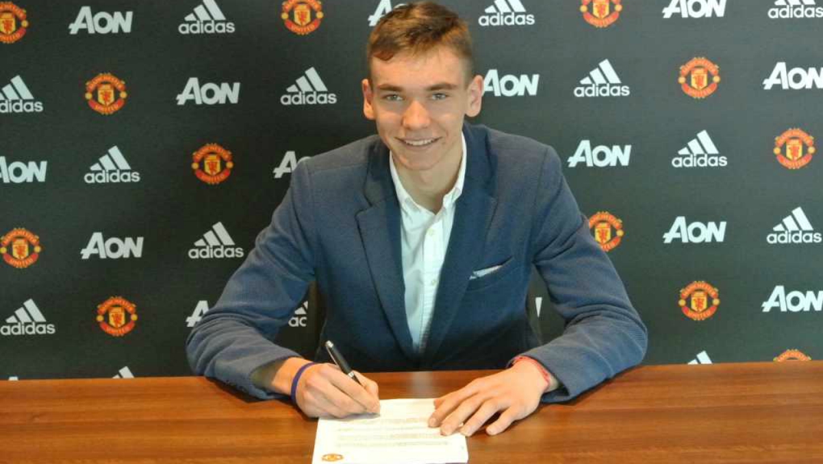 Matej Kovar, el joven portero que ha fichado el Manchester United. (Twitter)