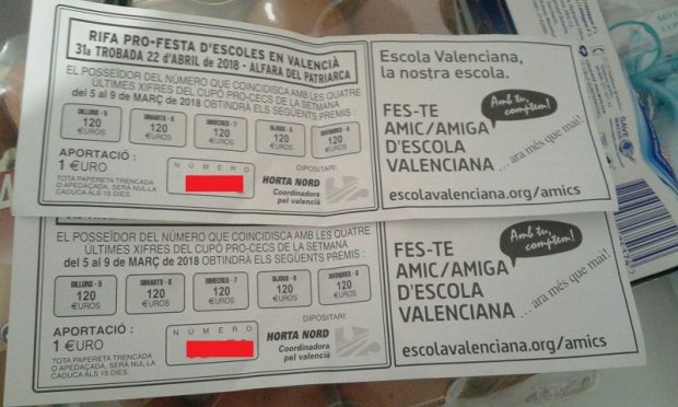 Una asociación independentista capta fondos en escuelas valencianas para financiar sus actividades
