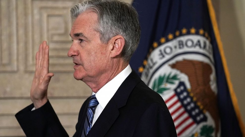 Jerome Powell, presidente de la Reserva Federeal (Fed) jurando su cargo. (Foto. Getty)