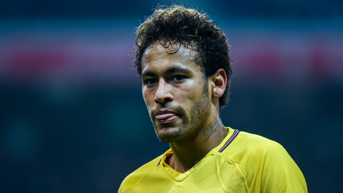 Neymar, frente al Lille (AFP).