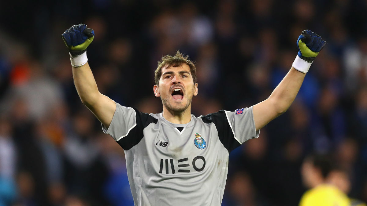 Casillas celebrando una victoria con el Oporto (Getty)