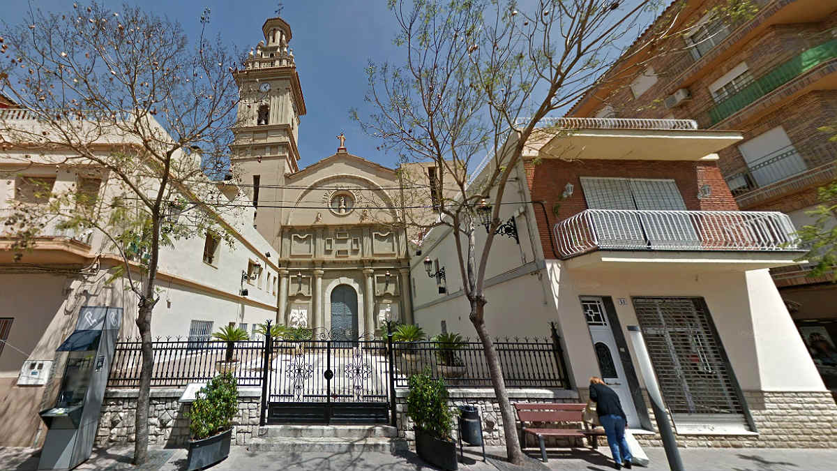 Parroquia de la Santisima Trinidad y San José, en la Pobla de Vallbona (Valencia).