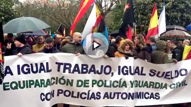 Manifestación de Jusapol en Santiago de Compostel ?>