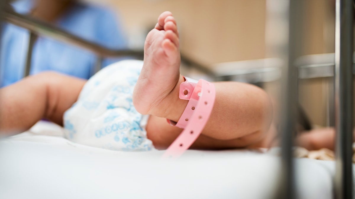 Nuevo caso de bebés intercambiados al nacer que se hace viral
