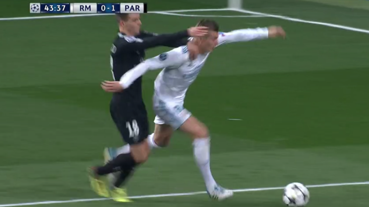 Penalti de Lo Celso sobre Toni Kroos.