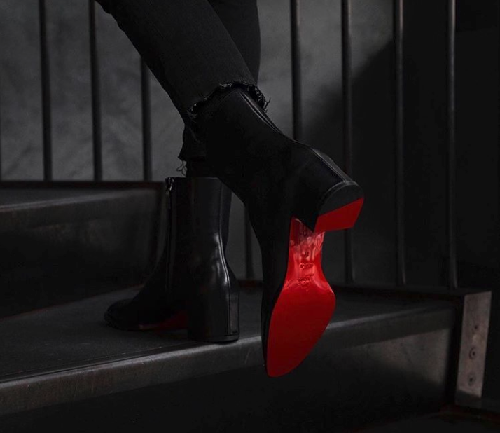 La suela roja ya es exclusividad de Louboutin  Red bottom shoes, Heels,  Christian louboutin boots