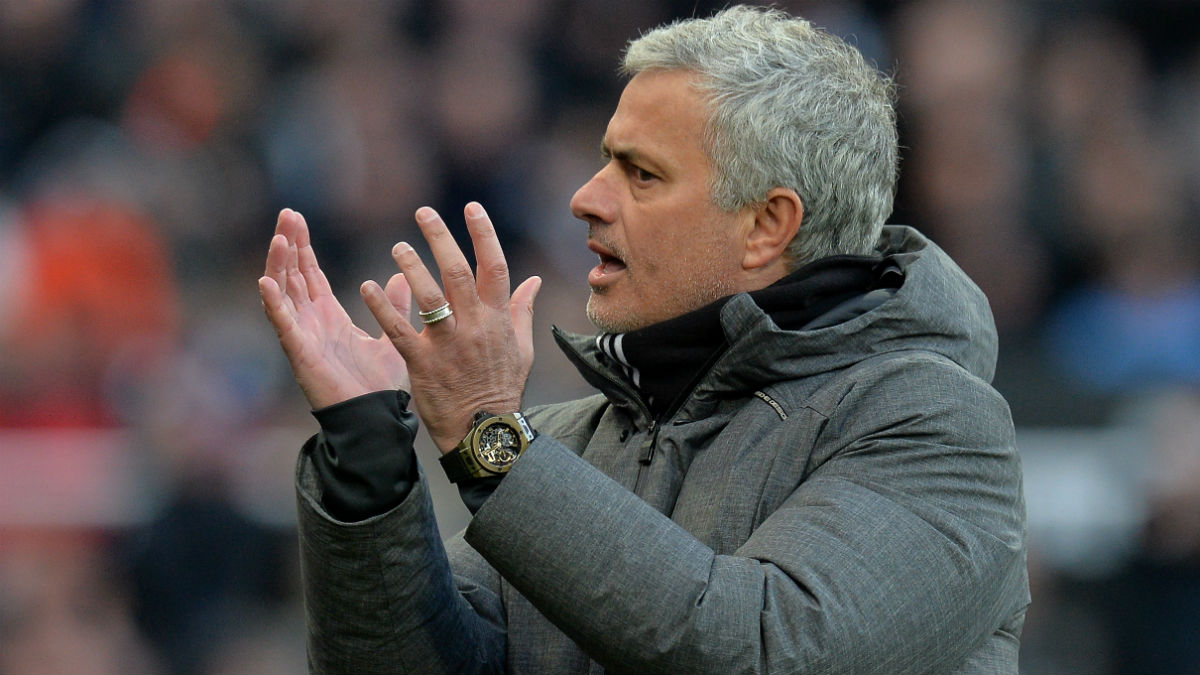 José Mourinho se mostró muy enfadado con la prensa. (Getty)
