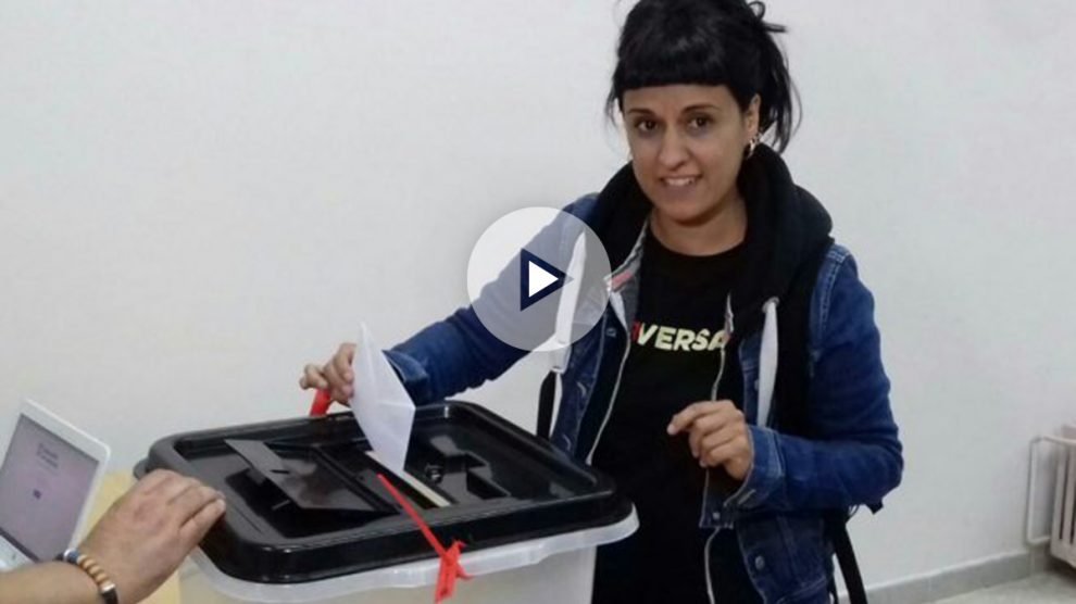 Anna Gabriel votando en el referéndum ilegal del 1-O.