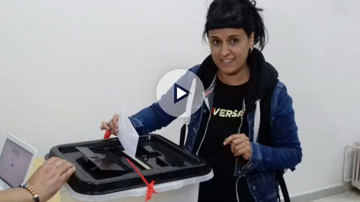 Anna Gabriel votando en el referéndum ilegal del 1-O.