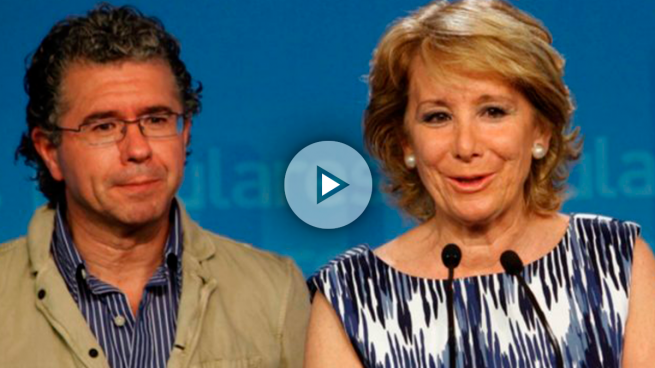 Paco Granados en una rueda de prensa con Esperanza Aguirre. (Foto: Flickr) ?>