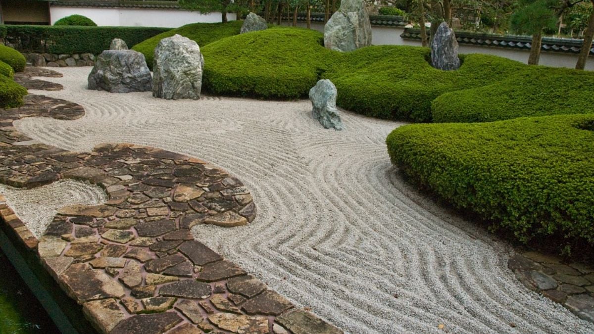 Todos los pasos para conseguir tu propio jardín zen.