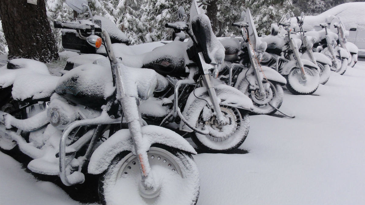 Guarda tu moto en invierno sin llevarte sorpresas desagradables.